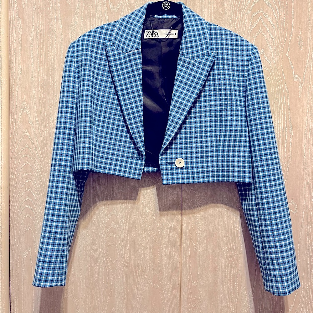 Women’s cropped ZARA blazer
